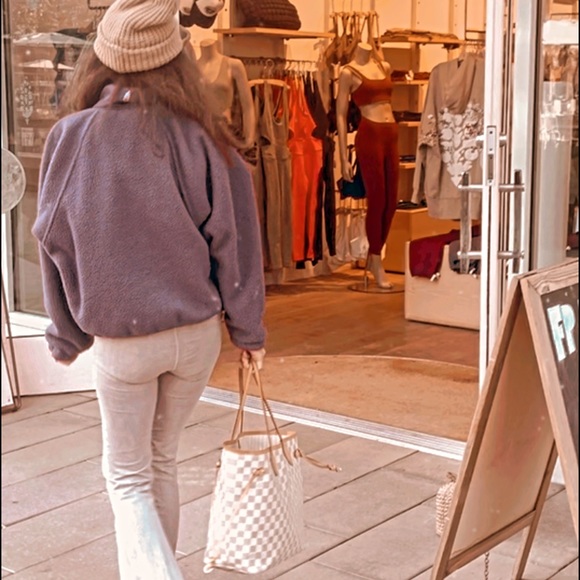 BNWT 💫SOLD OUT in DUSTY ROSE Free People Movement Quilted Carryall 🥀 - Picture 8 of 9